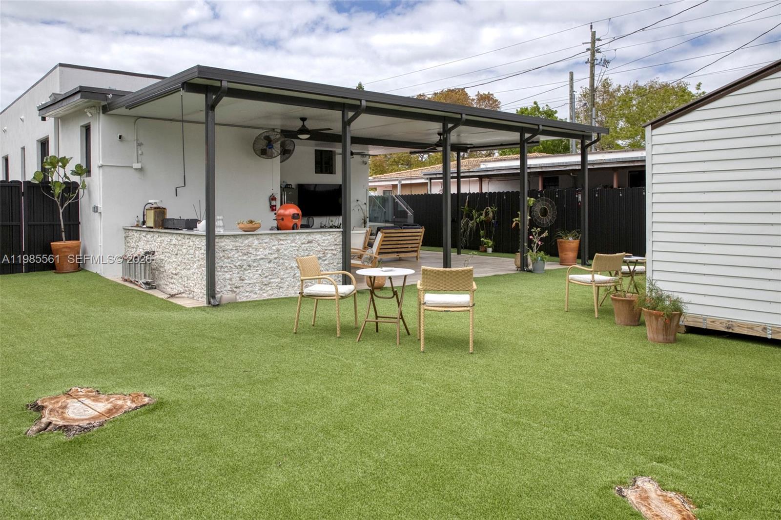 2397 SW 13th St Miami, FL 33145