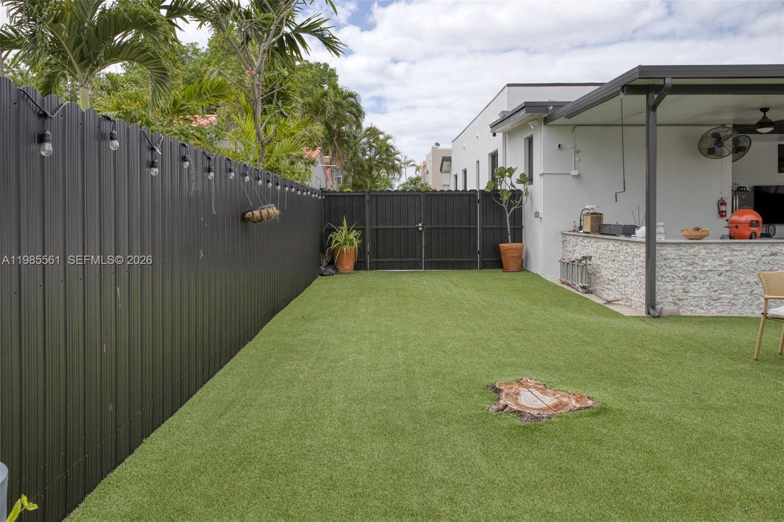 2397 SW 13th St Miami, FL 33145