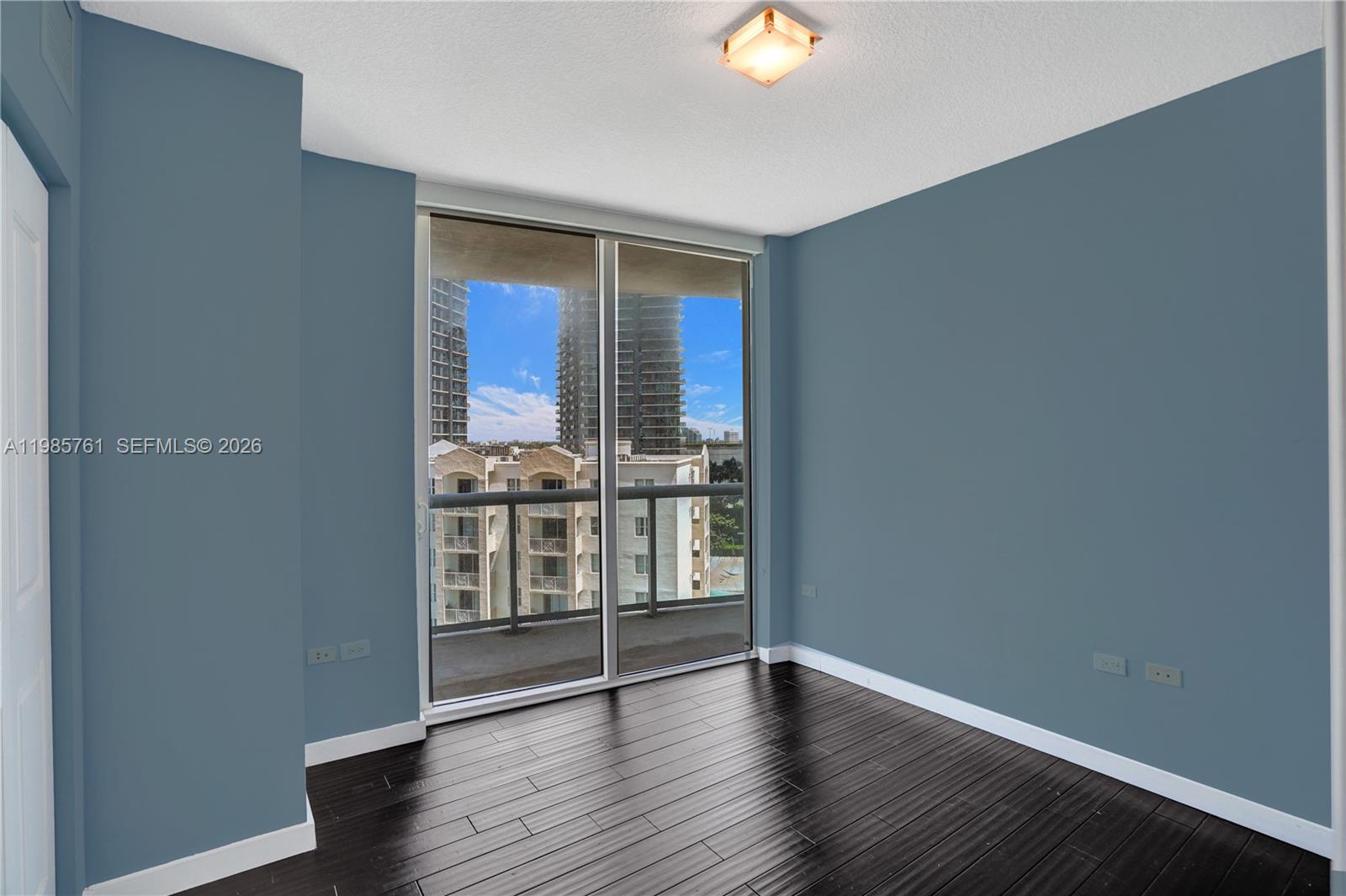 480 NE 30th St #1007 Miami, FL 33137