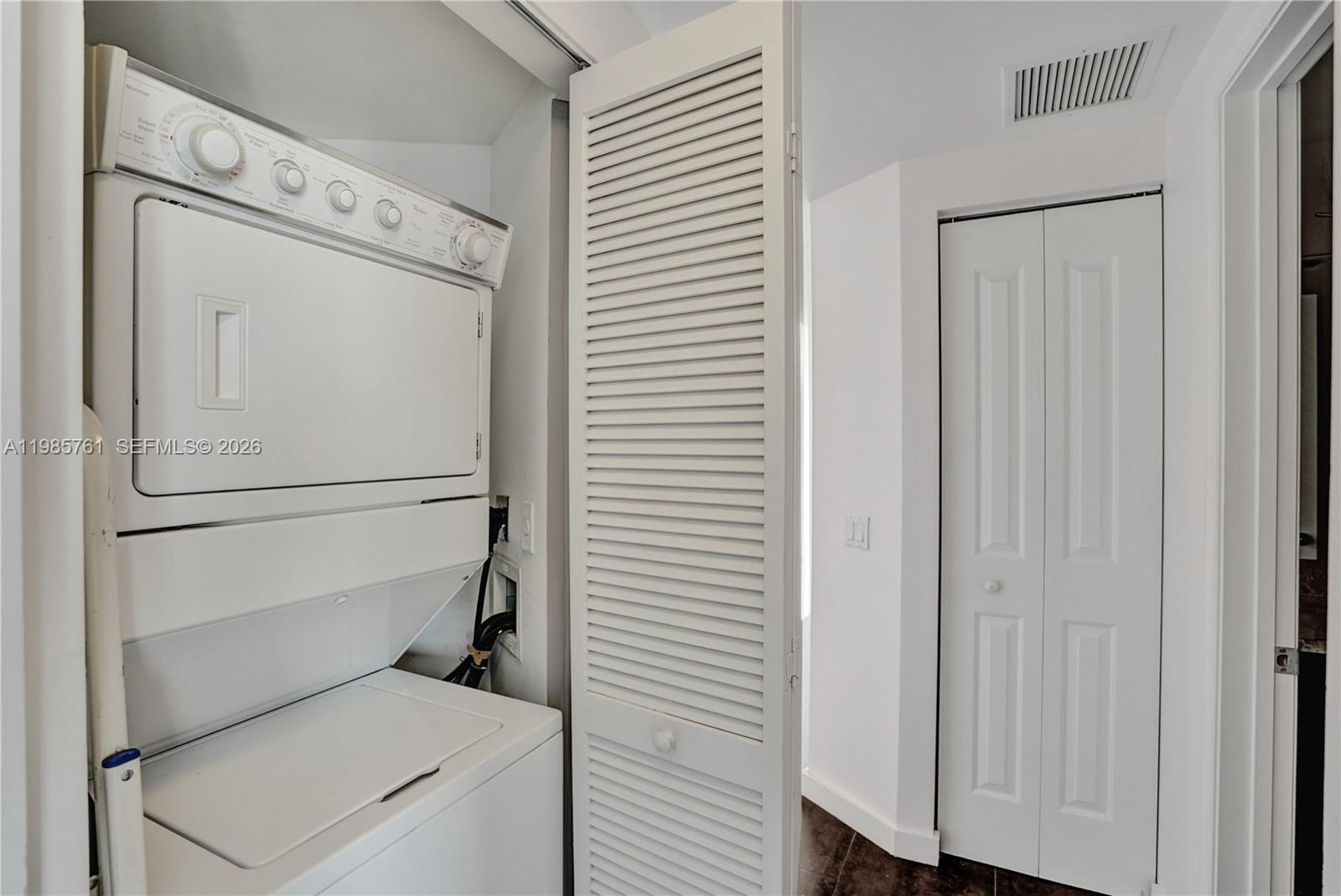 480 NE 30th St #1007 Miami, FL 33137