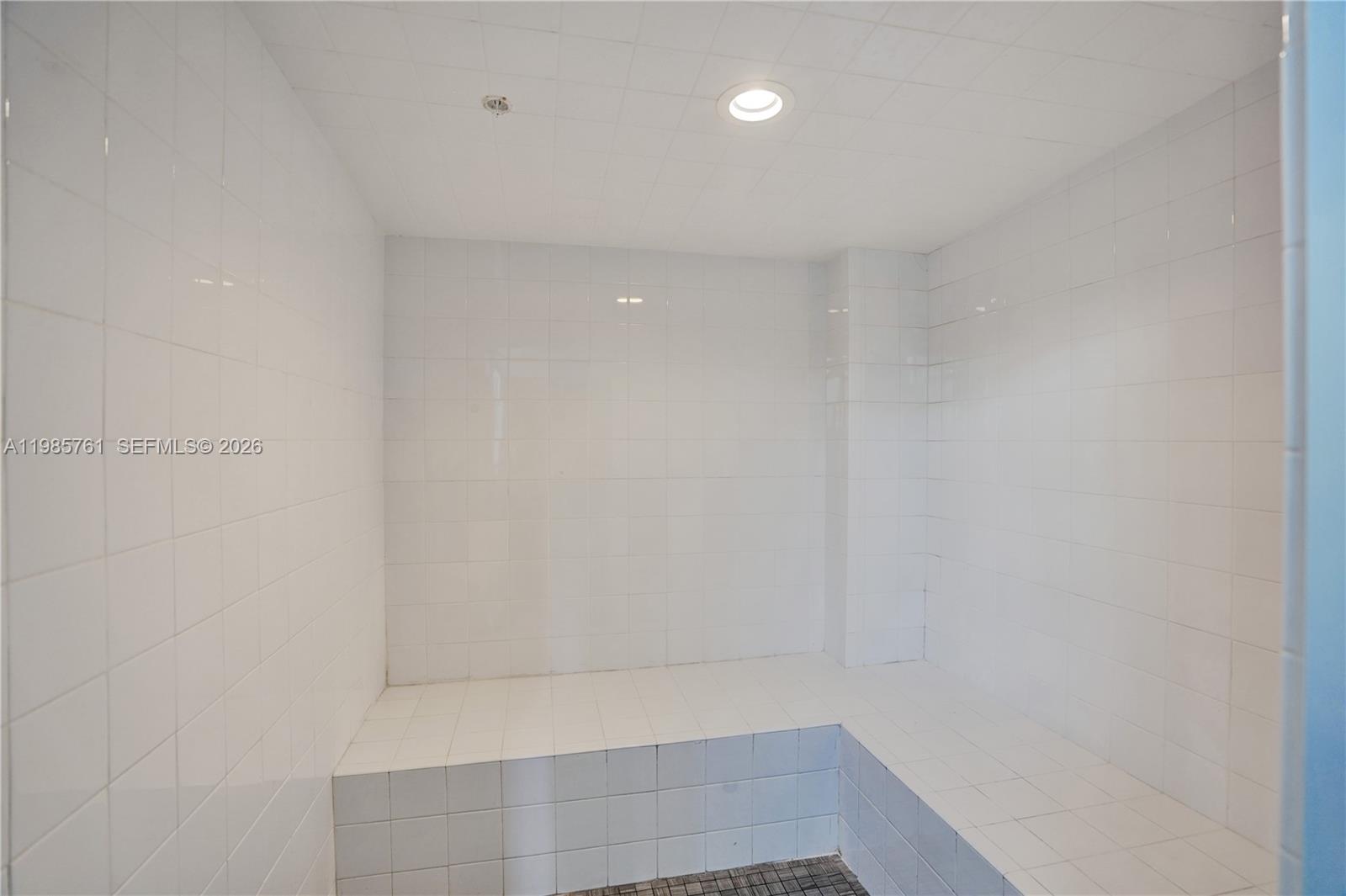 480 NE 30th St #1007 Miami, FL 33137