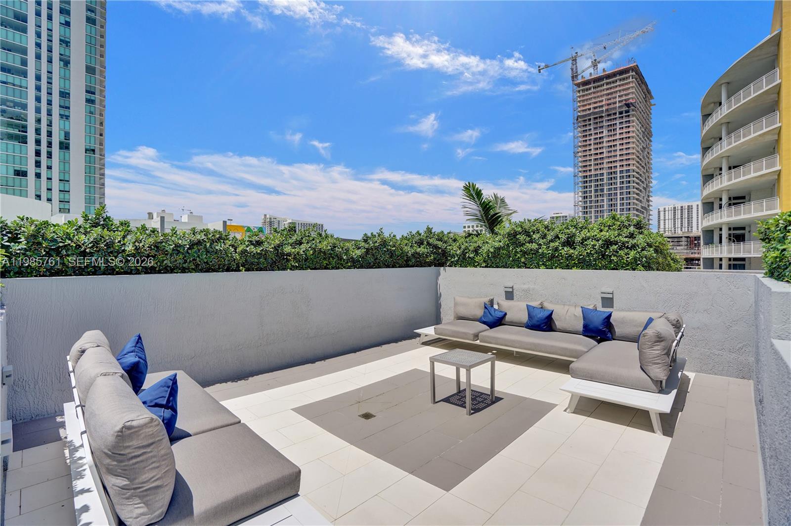 480 NE 30th St #1007 Miami, FL 33137