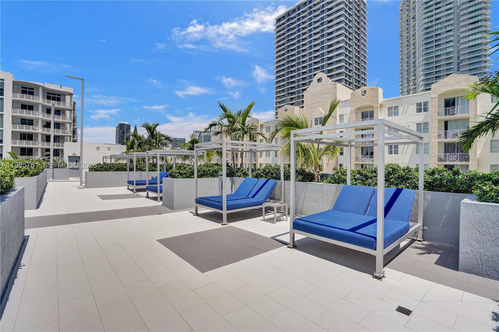 480 NE 30th St #1007 Miami, FL 33137