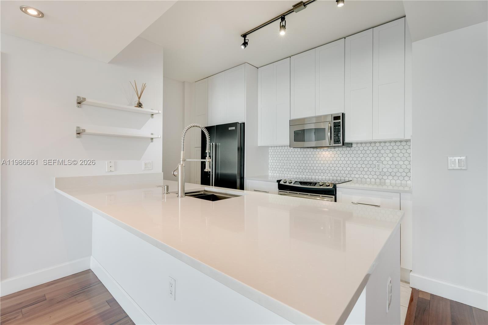 image The Plaza on Brickell West1