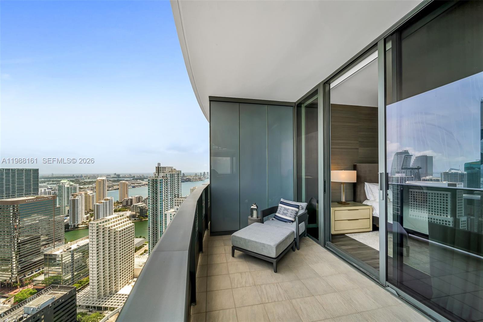 1000 Brickell Plz #PH5807 Miami, FL 33131