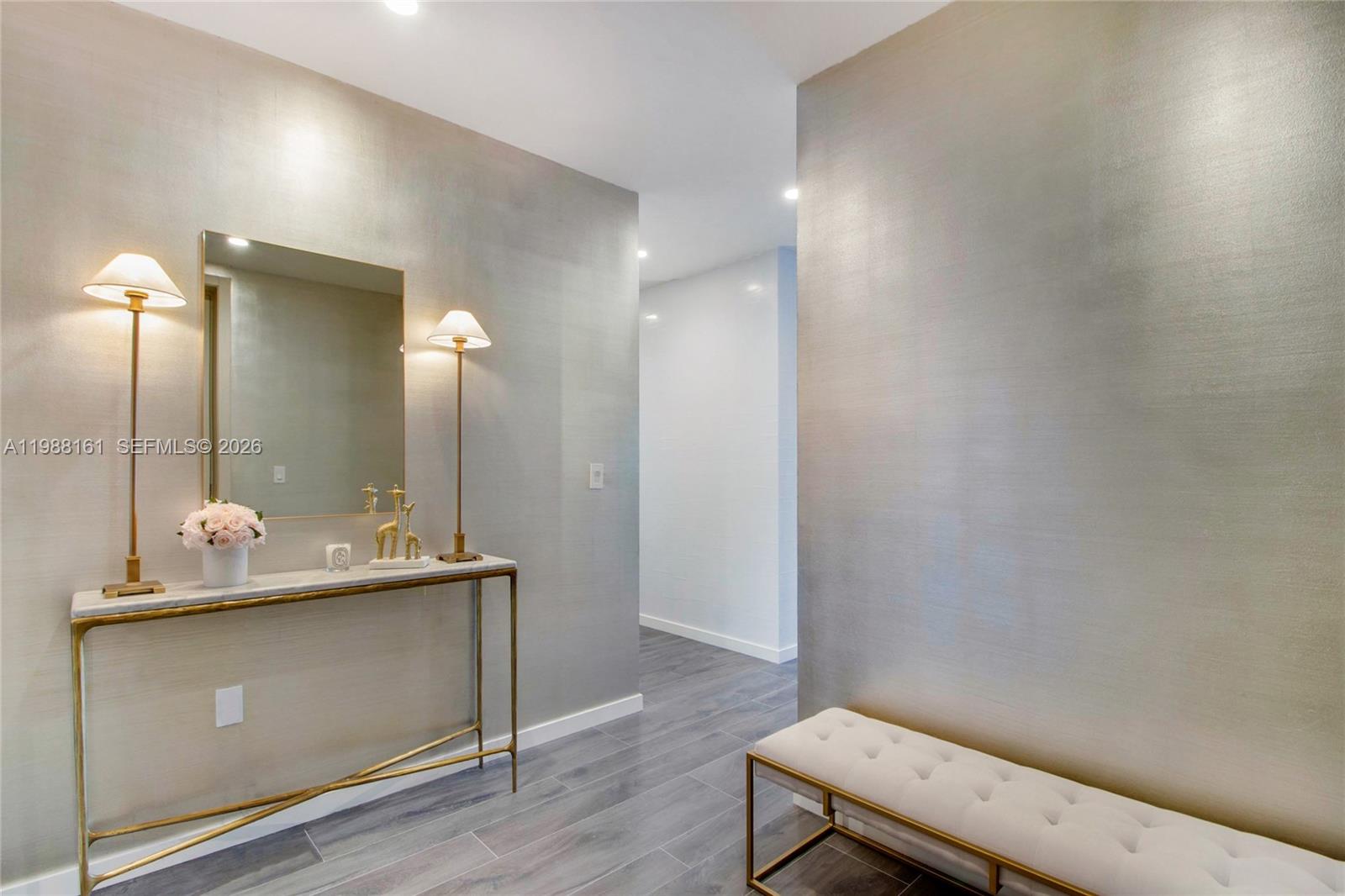 1000 Brickell Plz #PH5807 Miami, FL 33131