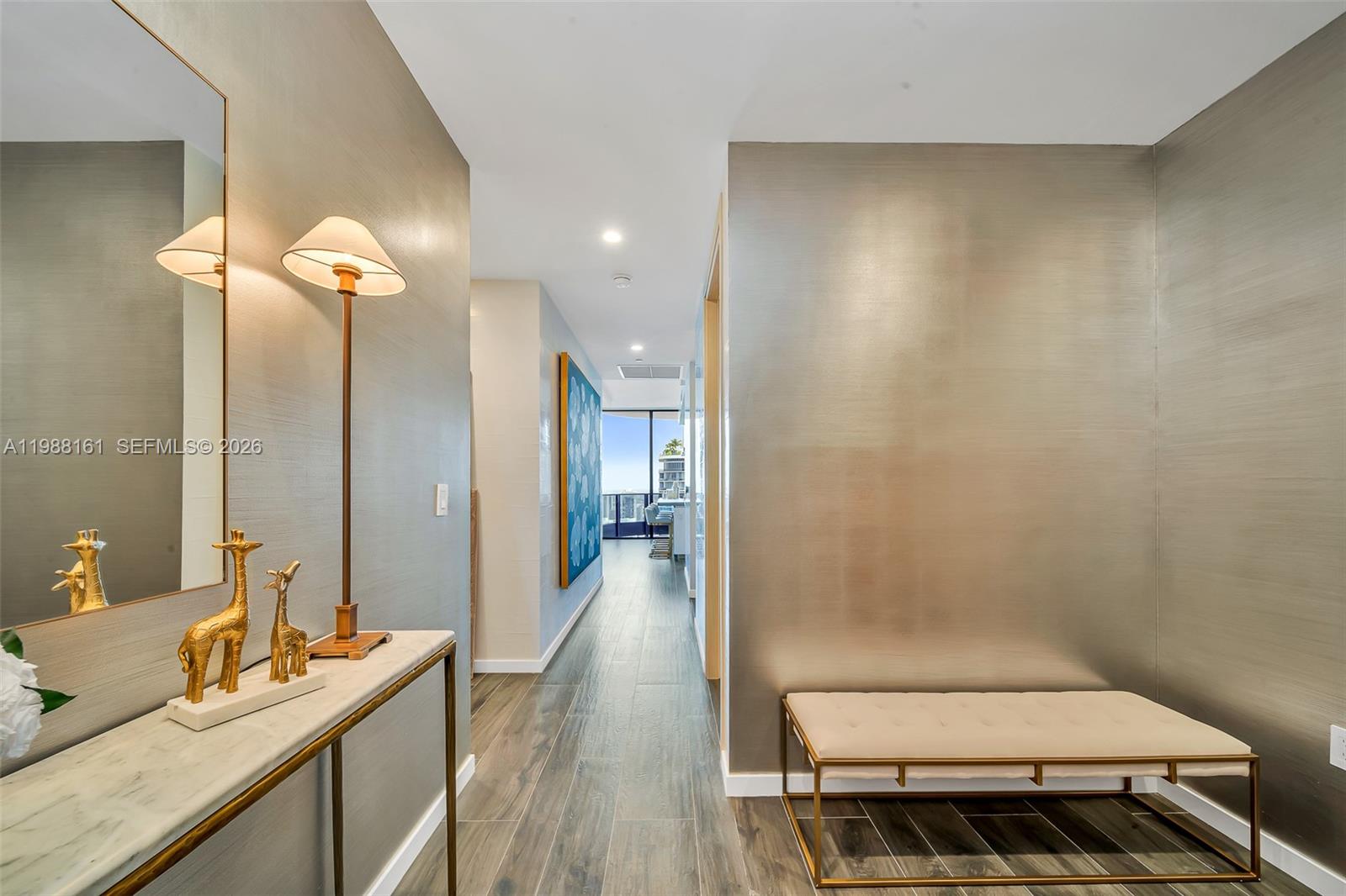 1000 Brickell Plz #PH5807 Miami, FL 33131