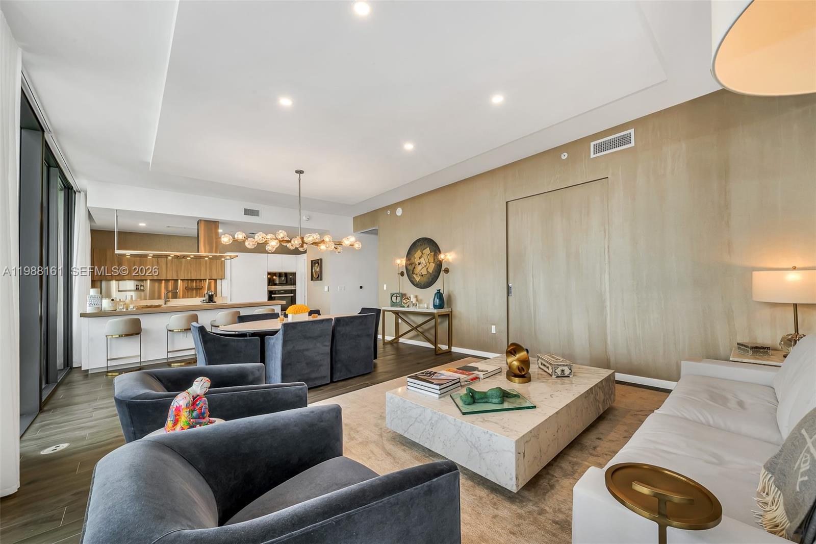 1000 Brickell Plz #PH5807 Miami, FL 33131