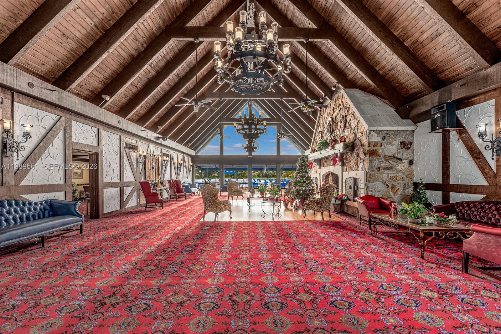 3740 Inverrary Dr #1T Lauderhill, FL 33319