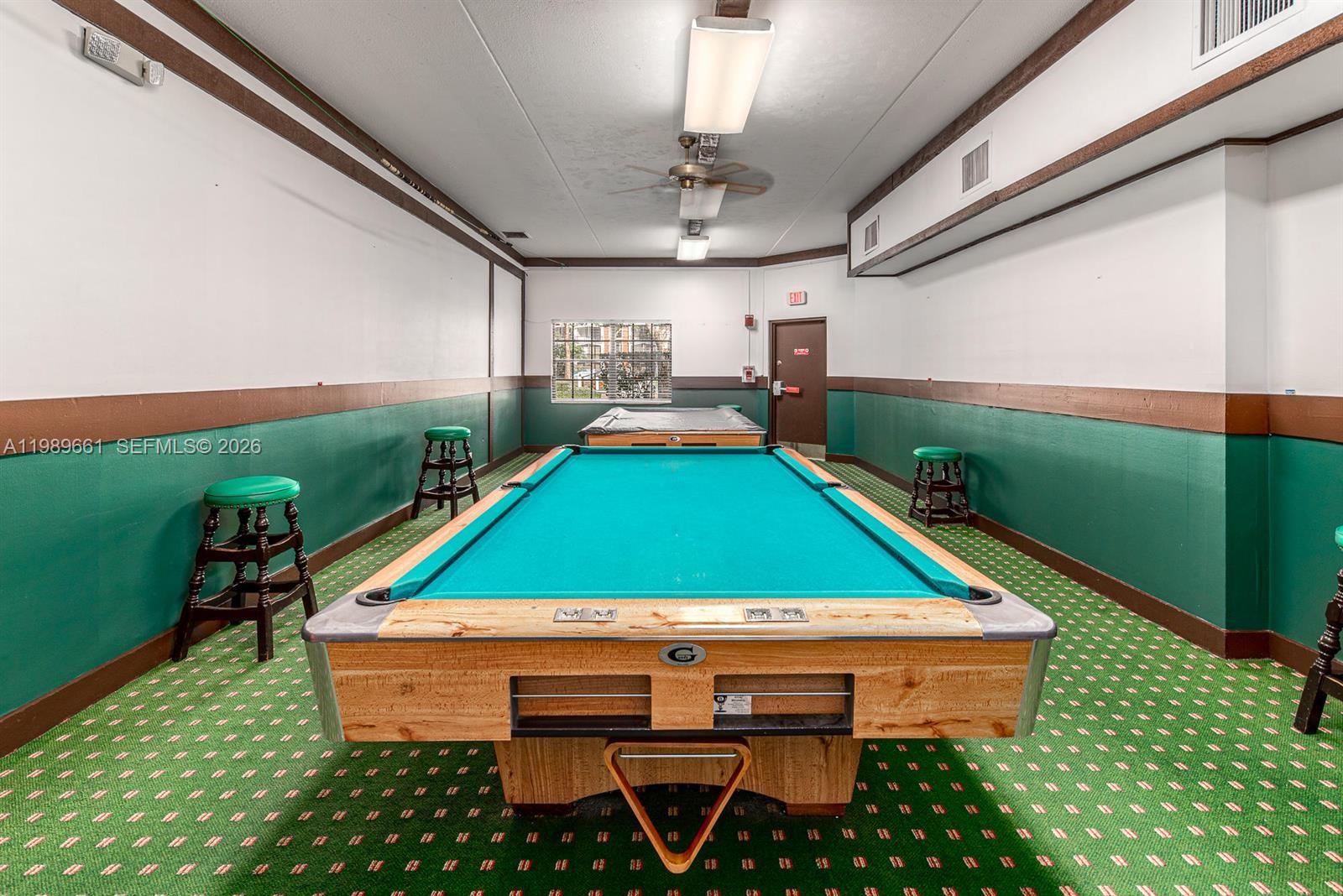 3740 Inverrary Dr #1T Lauderhill, FL 33319