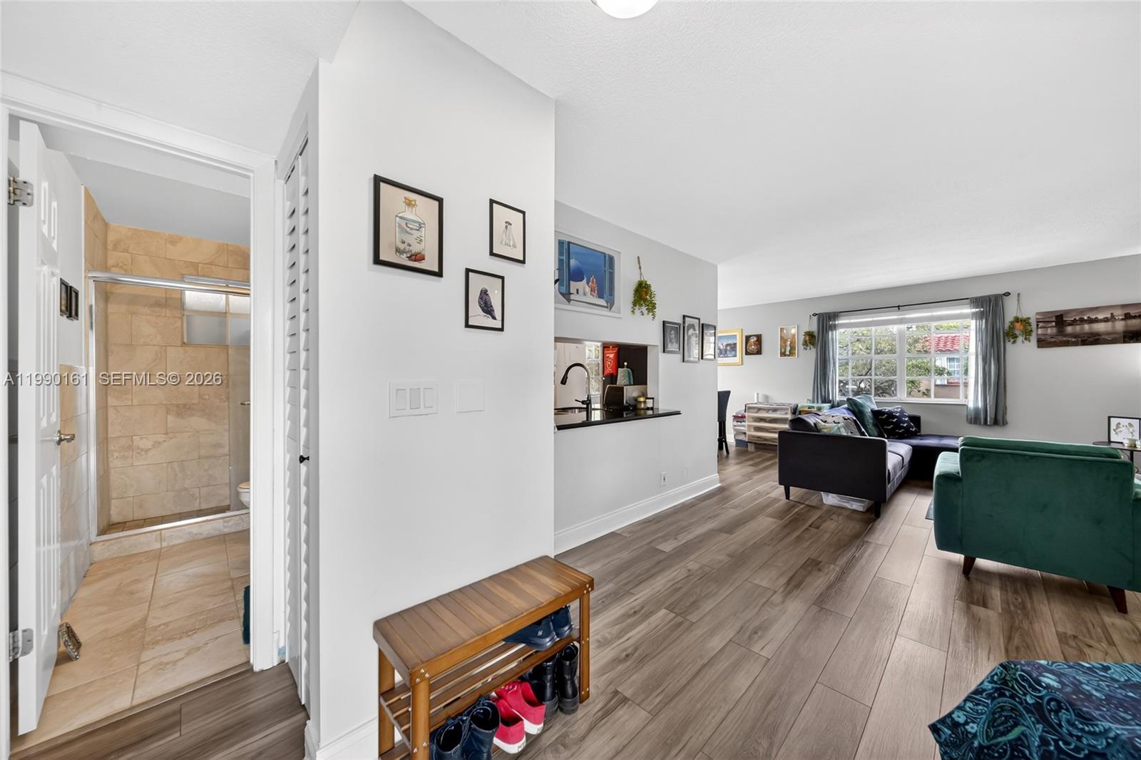 365 SW 86th Ave #201 Pembroke Pines, FL 33025