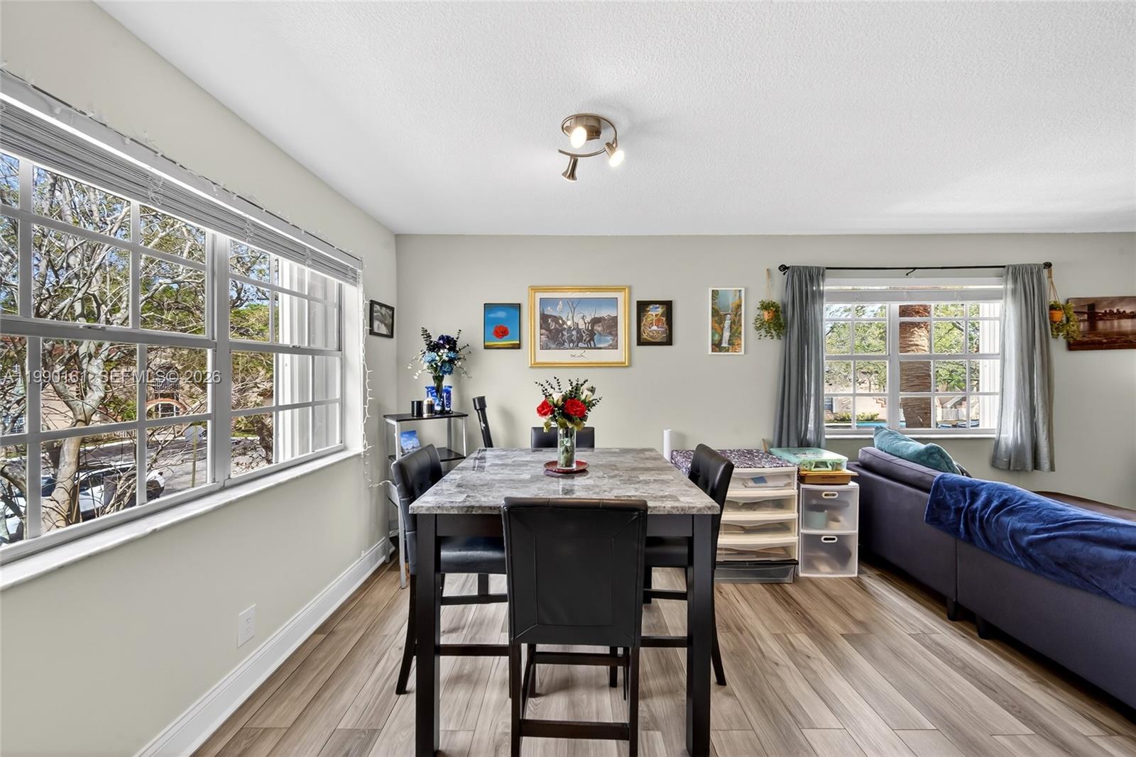 365 SW 86th Ave #201 Pembroke Pines, FL 33025