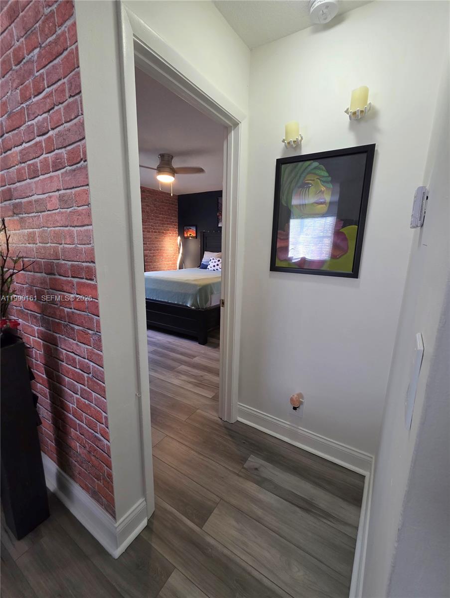 365 SW 86th Ave #201 Pembroke Pines, FL 33025