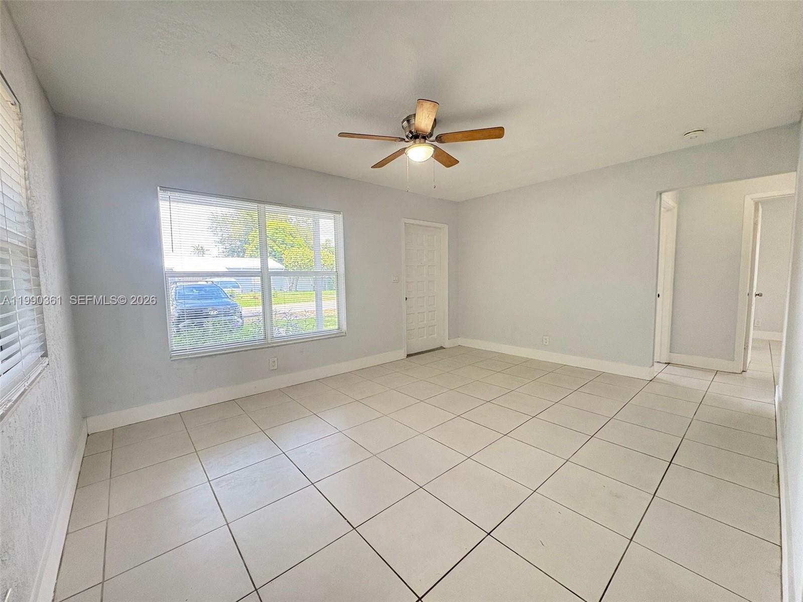 655 SW 6th St Hallandale Beach, FL 33009
