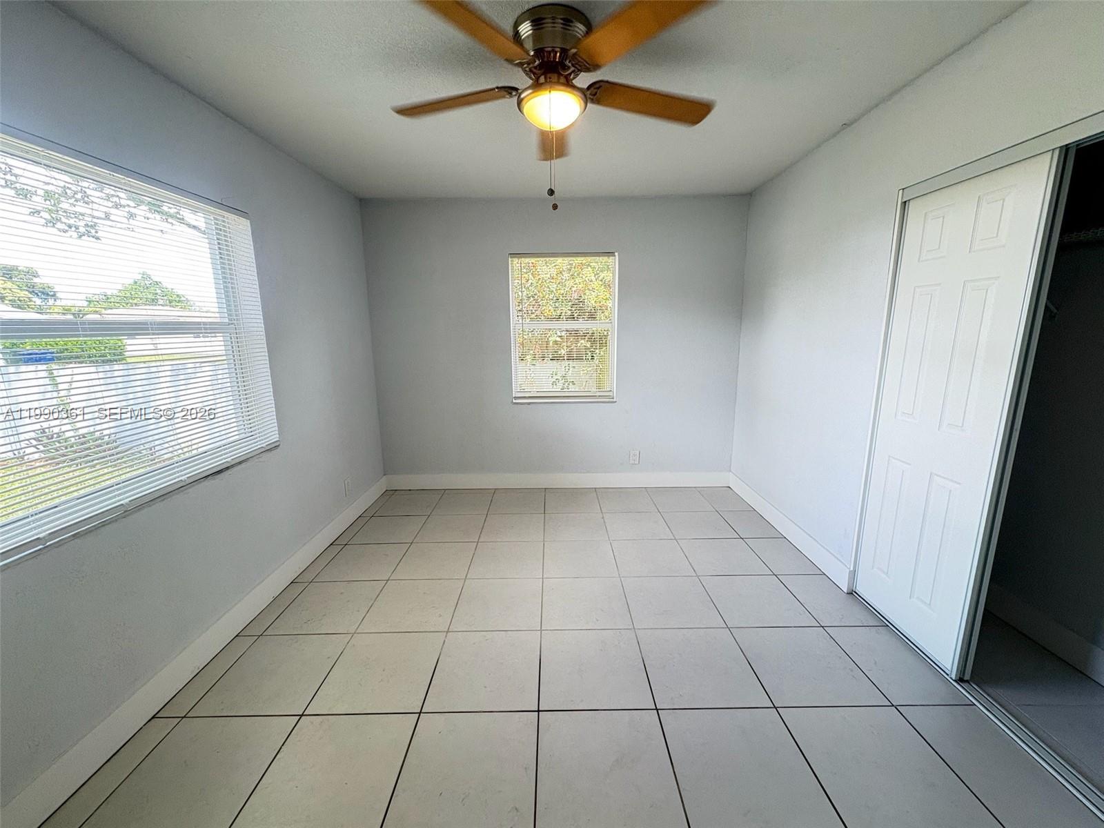 655 SW 6th St Hallandale Beach, FL 33009