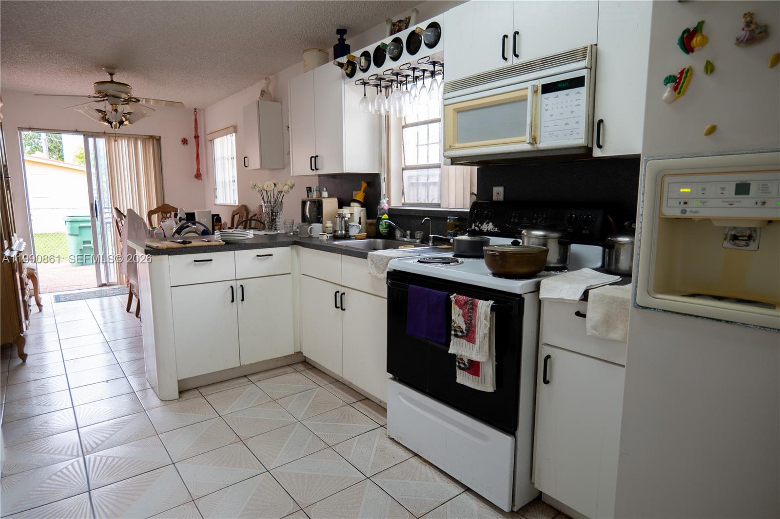 2323 SW 17th Ter Miami, FL 33145