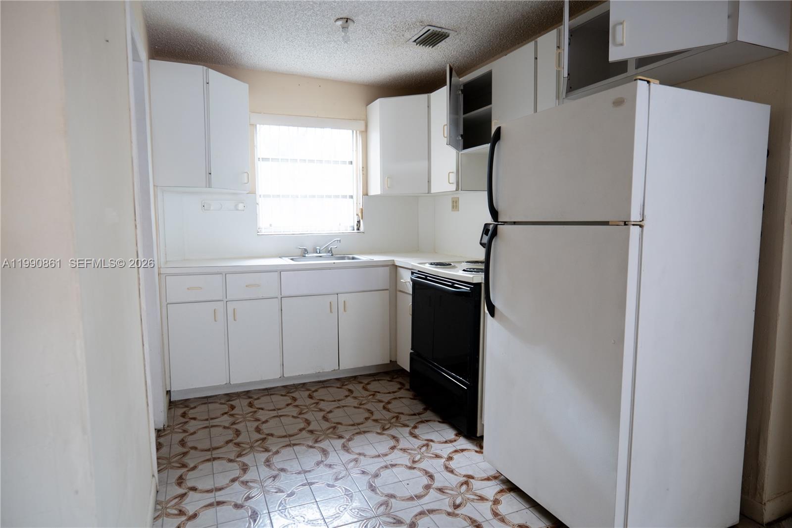 2323 SW 17th Ter Miami, FL 33145