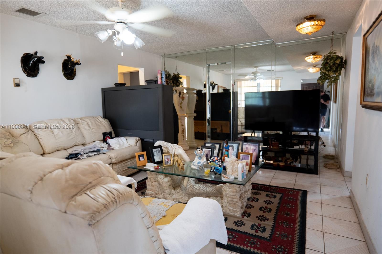 2323 SW 17th Ter Miami, FL 33145
