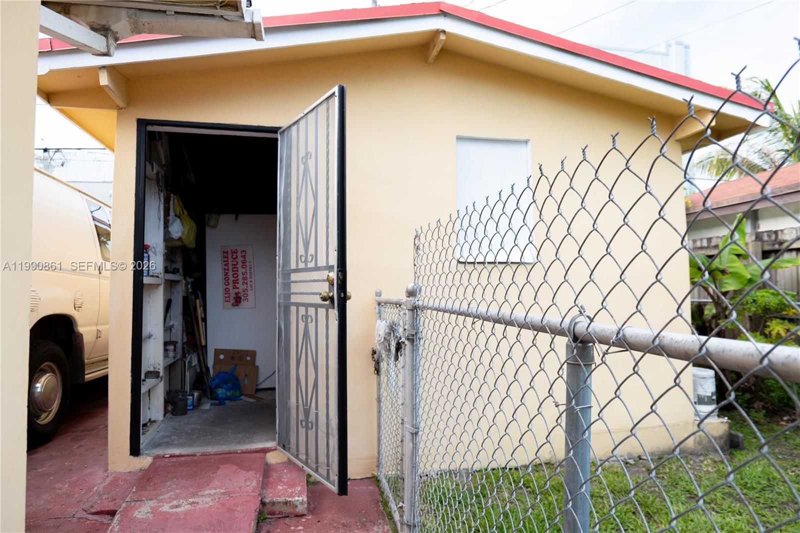 2323 SW 17th Ter Miami, FL 33145