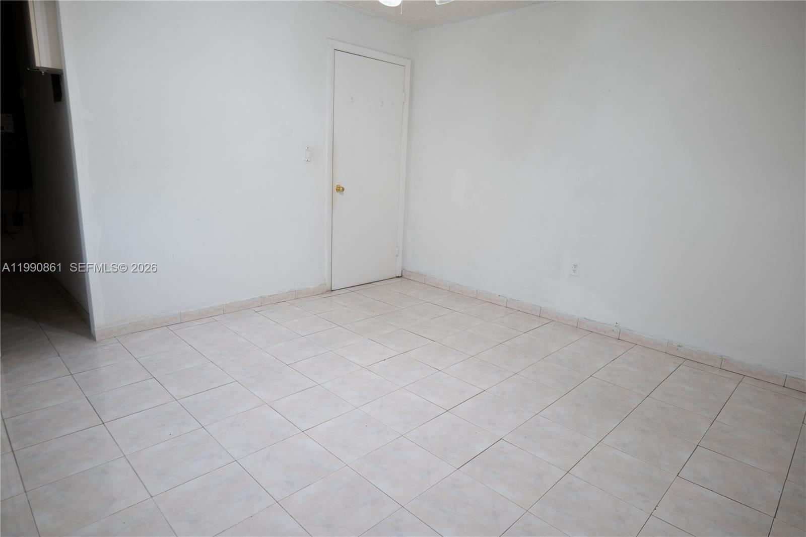 2323 SW 17th Ter Miami, FL 33145