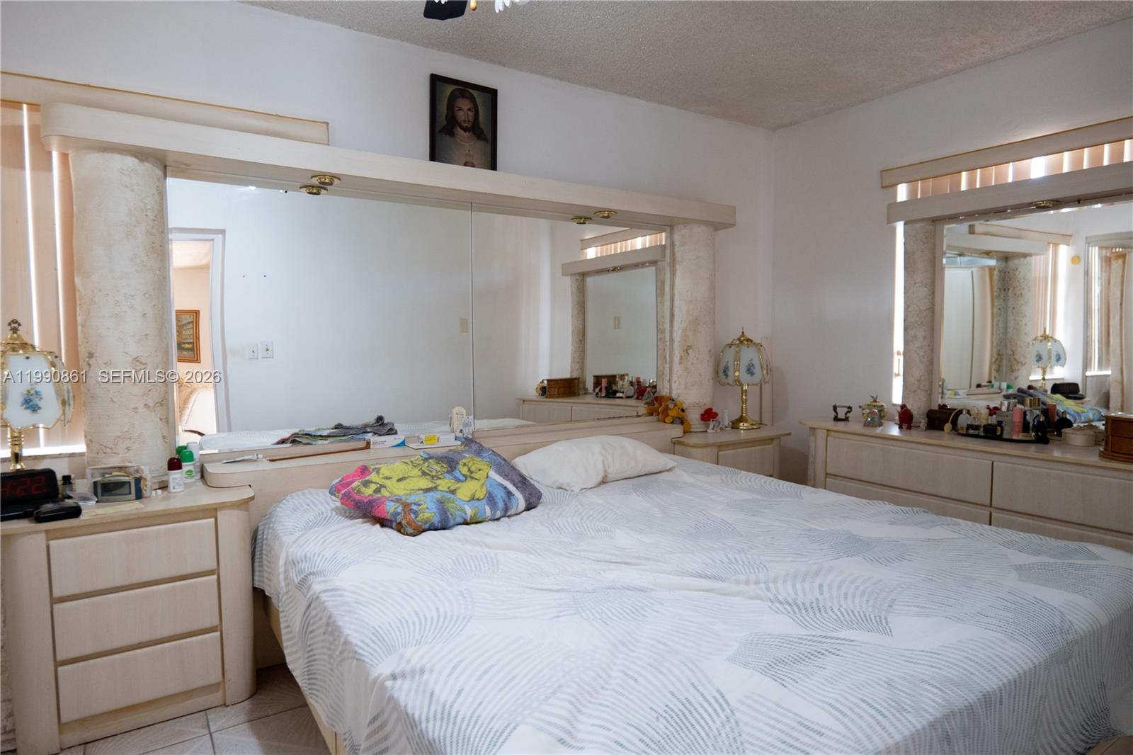 2323 SW 17th Ter Miami, FL 33145