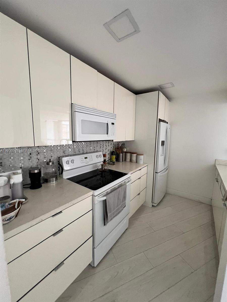 6955 NW 186th St #F104 Hialeah, FL 33015