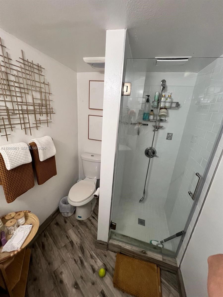 6955 NW 186th St #F104 Hialeah, FL 33015