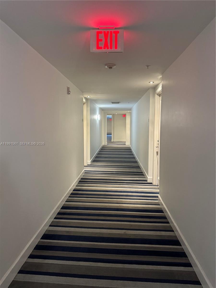 image The Venture at Aventura13