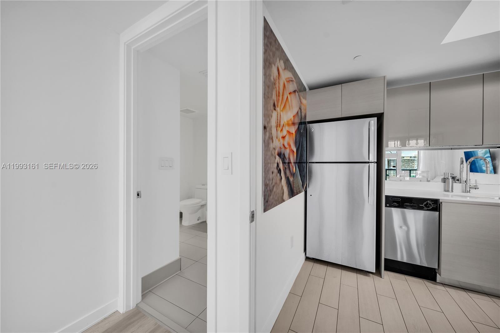 image Beachwalk Condominium9