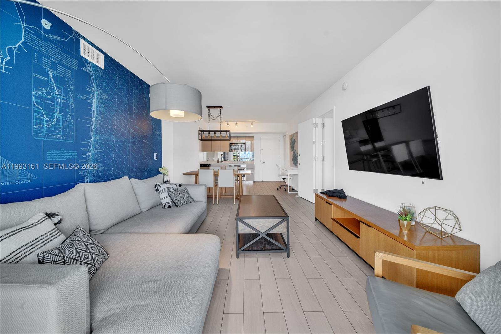 image Beachwalk Condominium12