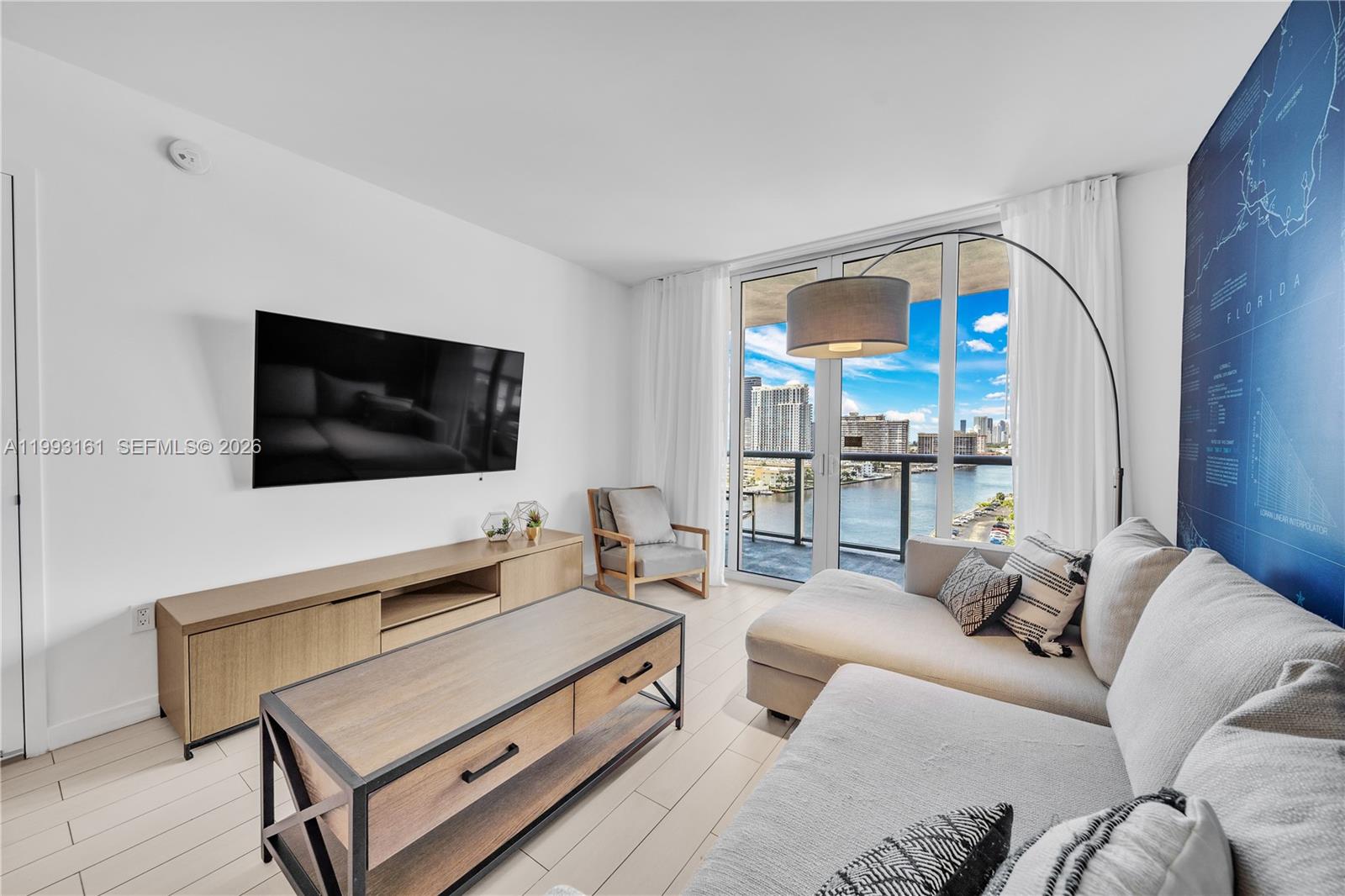 image Beachwalk Condominium4