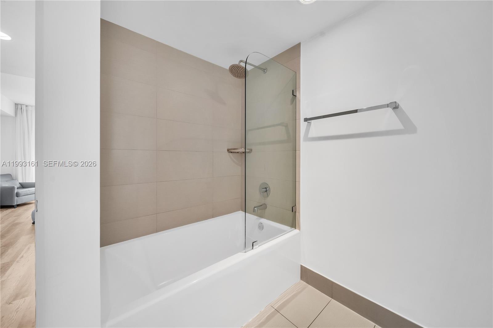 image Beachwalk Condominium6