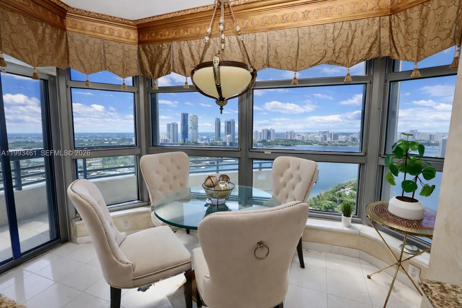 3530 Mystic Pointe Dr #2915 Aventura, FL 33180