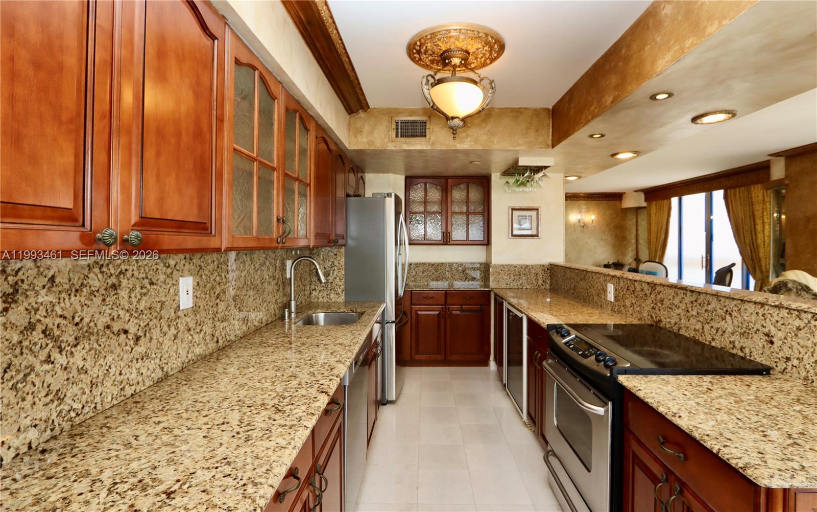 3530 Mystic Pointe Dr #2915 Aventura, FL 33180