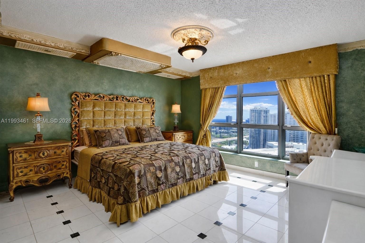 3530 Mystic Pointe Dr #2915 Aventura, FL 33180