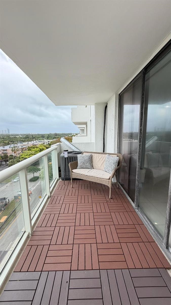 13499 Biscayne Blvd #805 North Miami, FL 33181