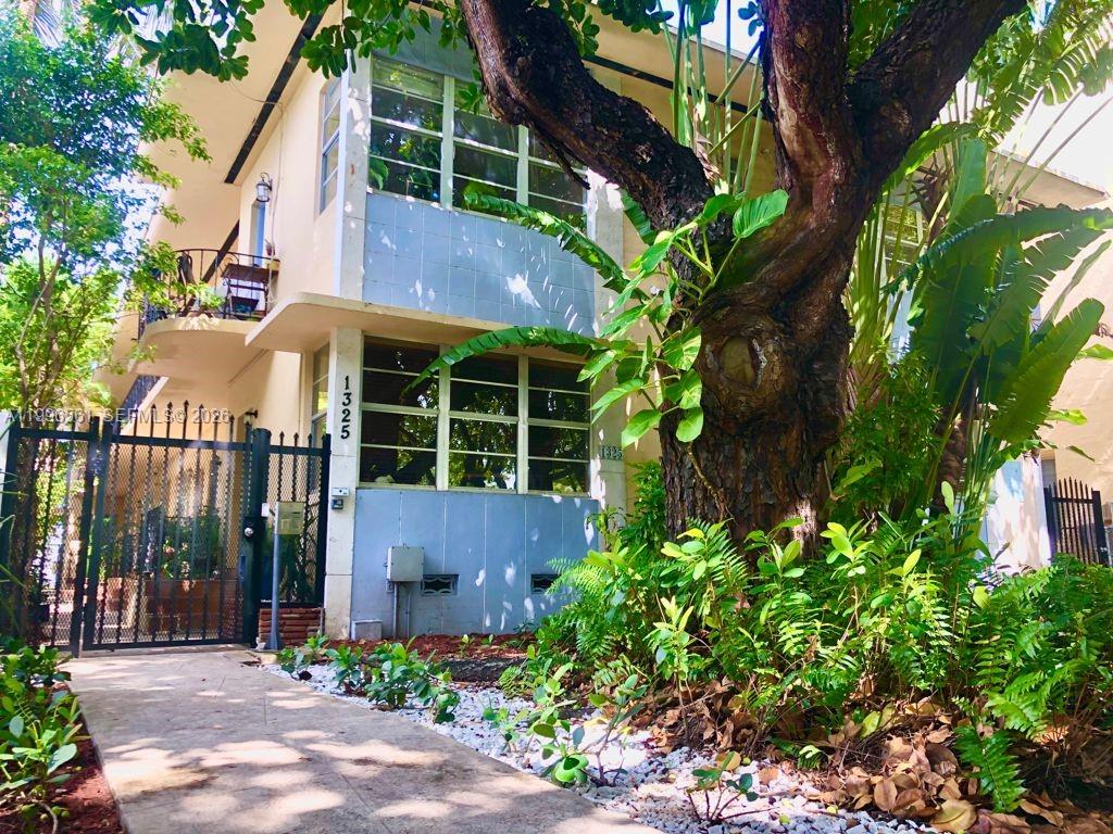 1325 Meridian Ave #5