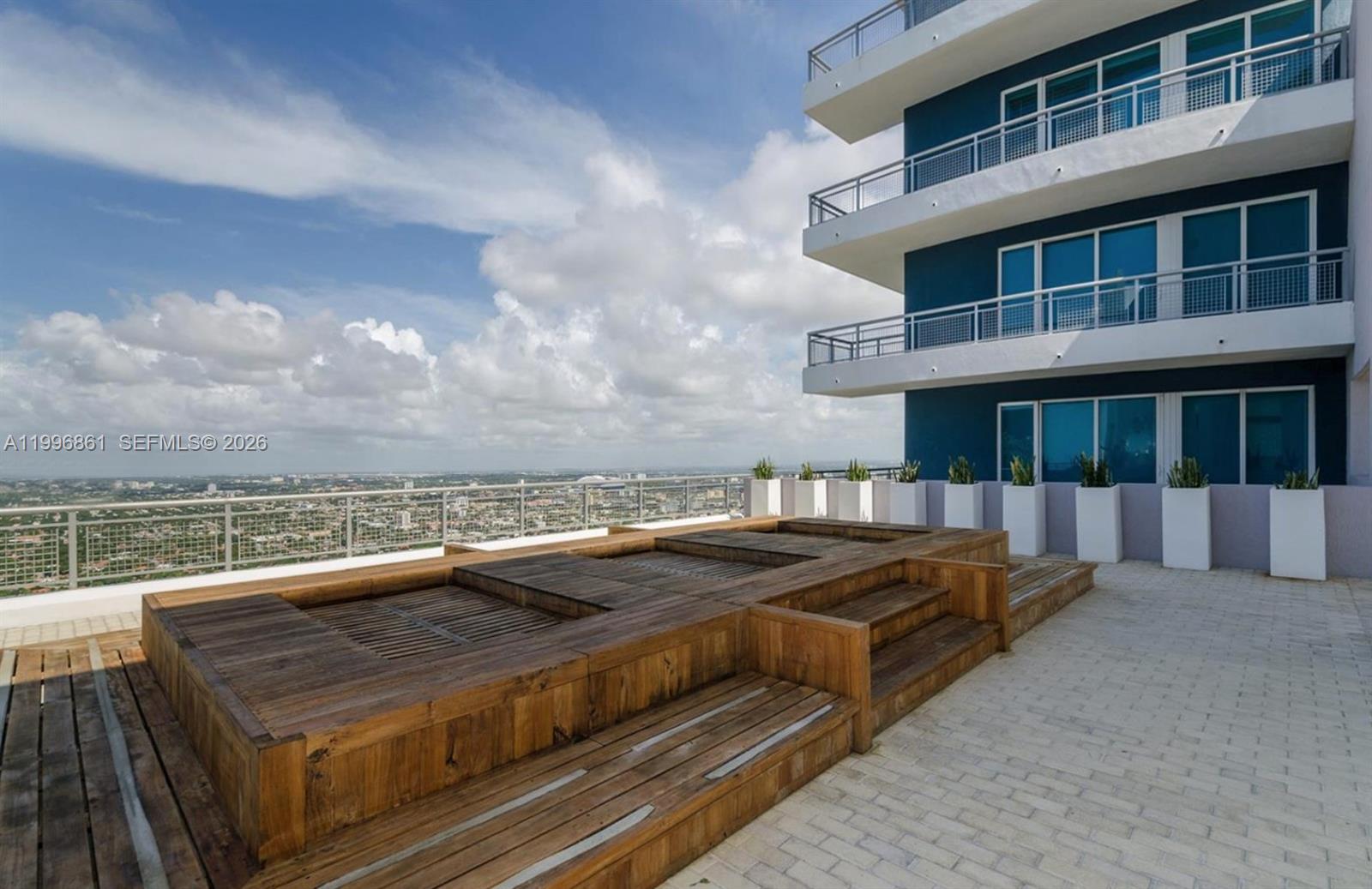 image Infinity at Brickell16