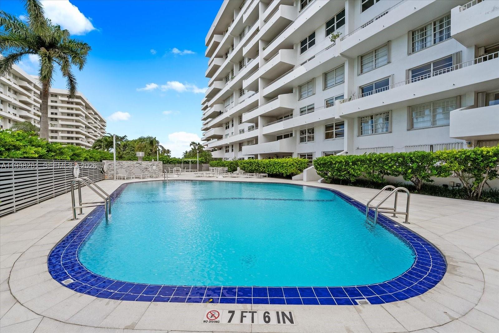 image Commodore Club South34