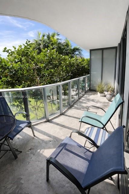 121 NE 34th St #814 Miami, FL 33137