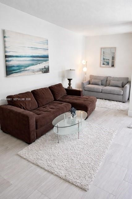 121 NE 34th St #814 Miami, FL 33137