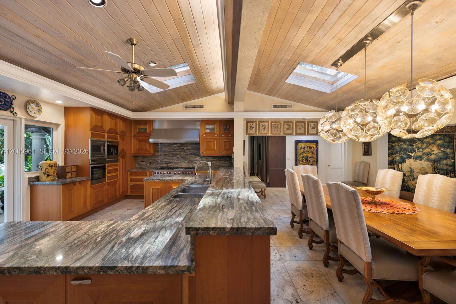 10100 Lakeside Dr Coral Gables, FL 33156