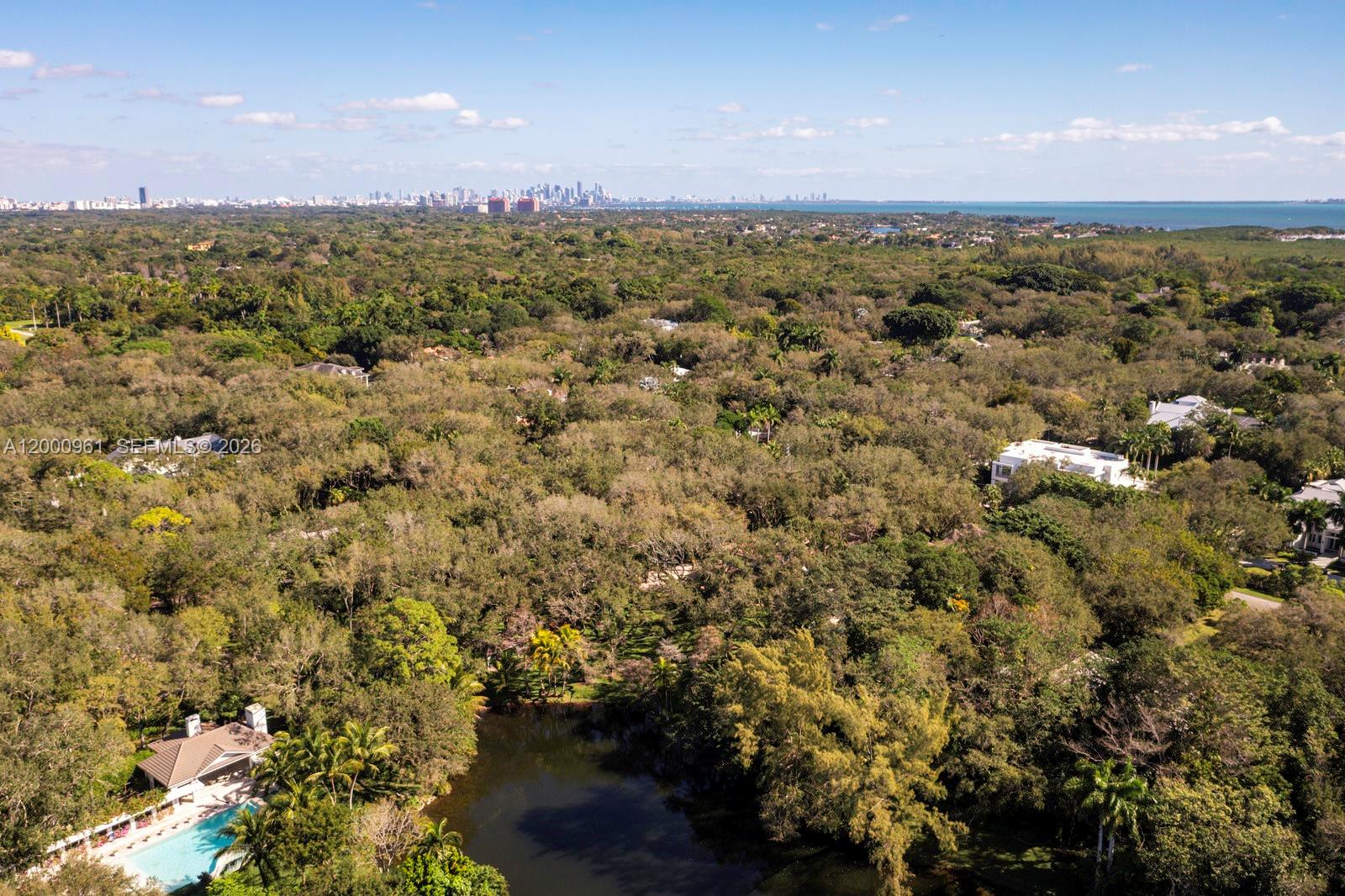 10100 Lakeside Dr Coral Gables, FL 33156