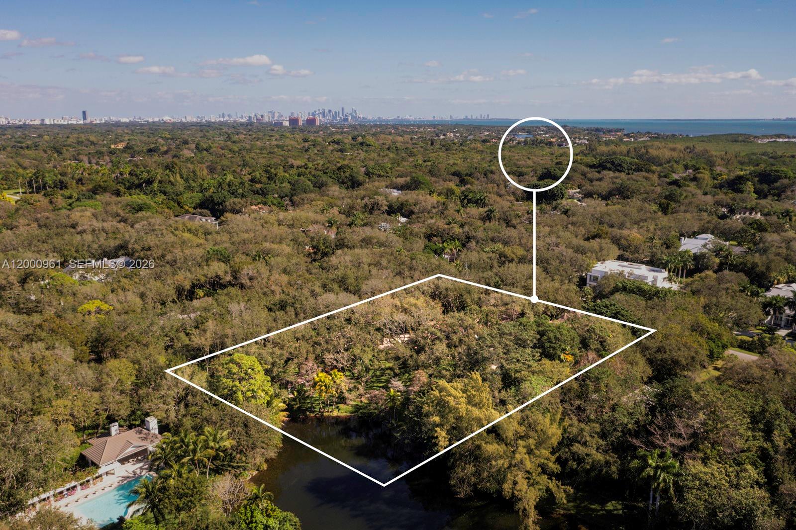 10100 Lakeside Dr Coral Gables, FL 33156