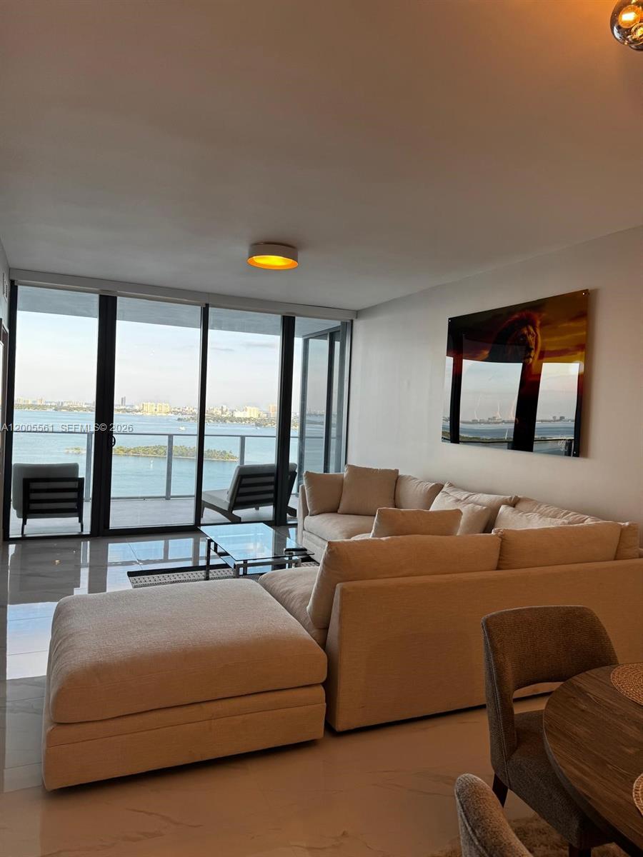 711 NE 23rd Ter #2206 Miami, FL 33137