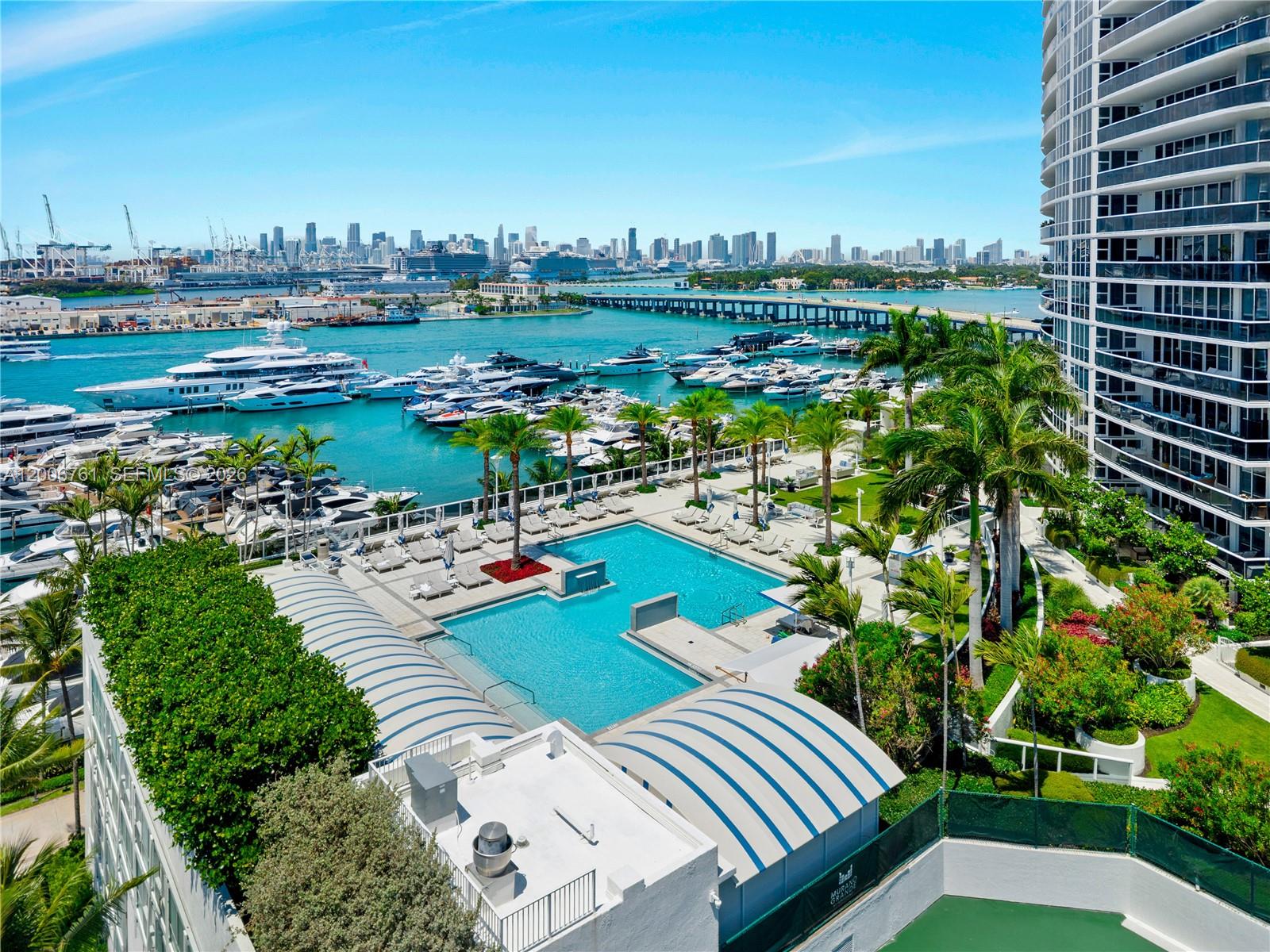 400 Alton Rd #TH-1A Miami Beach, FL 33139
