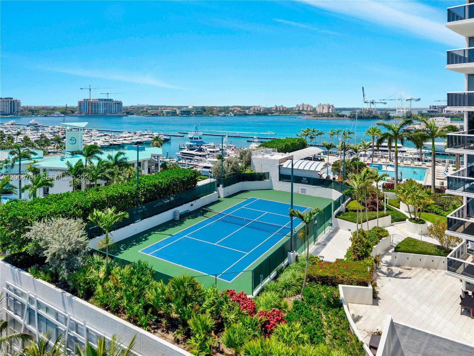 400 Alton Rd #TH-1A Miami Beach, FL 33139