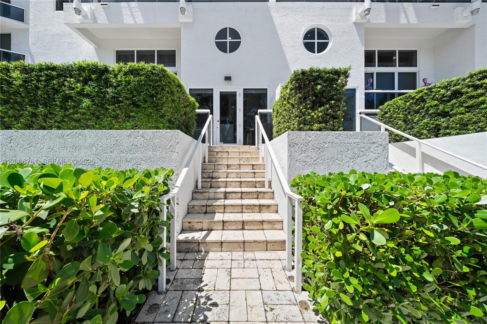 400 Alton Rd #TH-1A Miami Beach, FL 33139