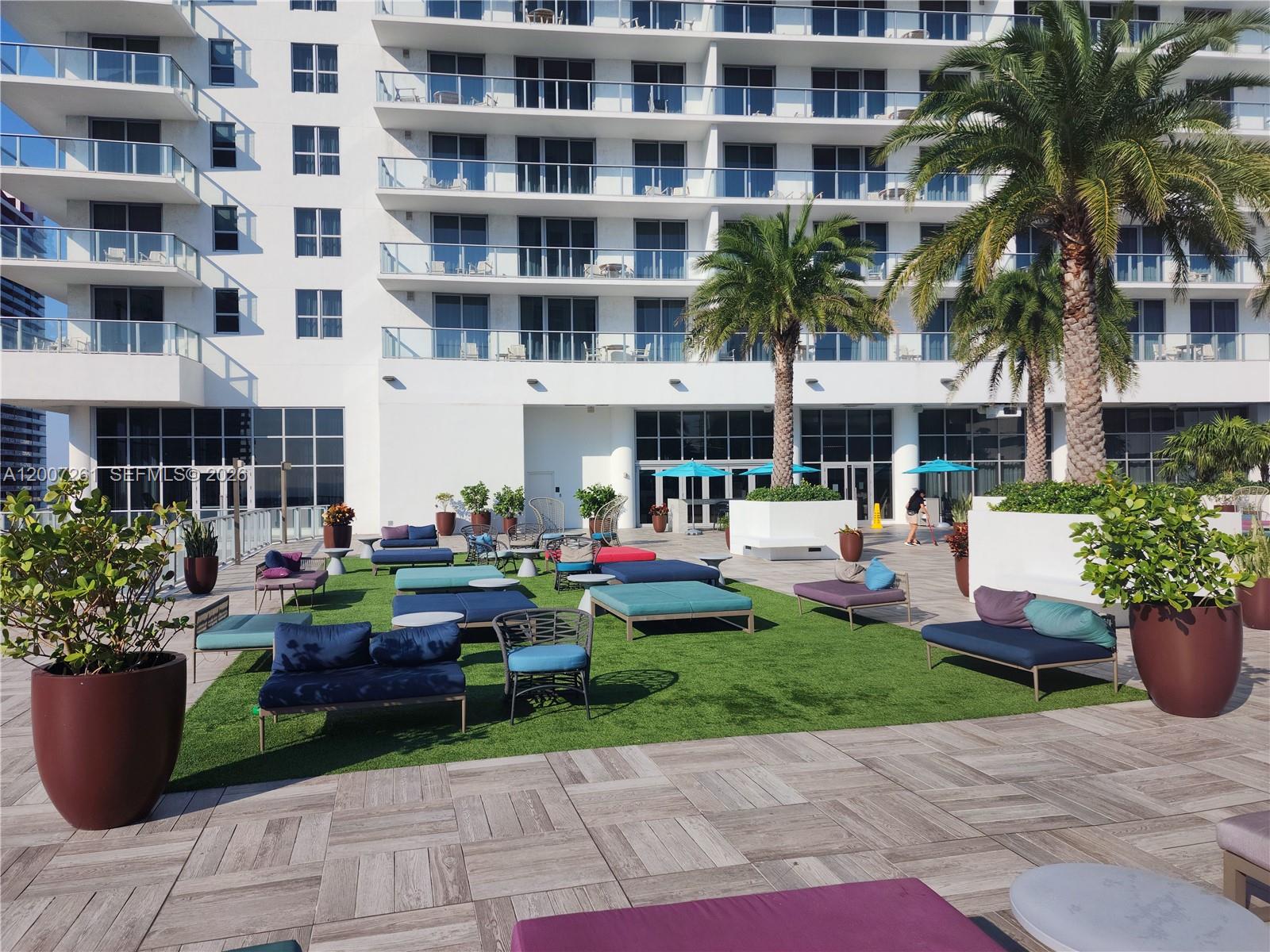 4010 S Ocean Dr #R2905 Hollywood, FL 33019