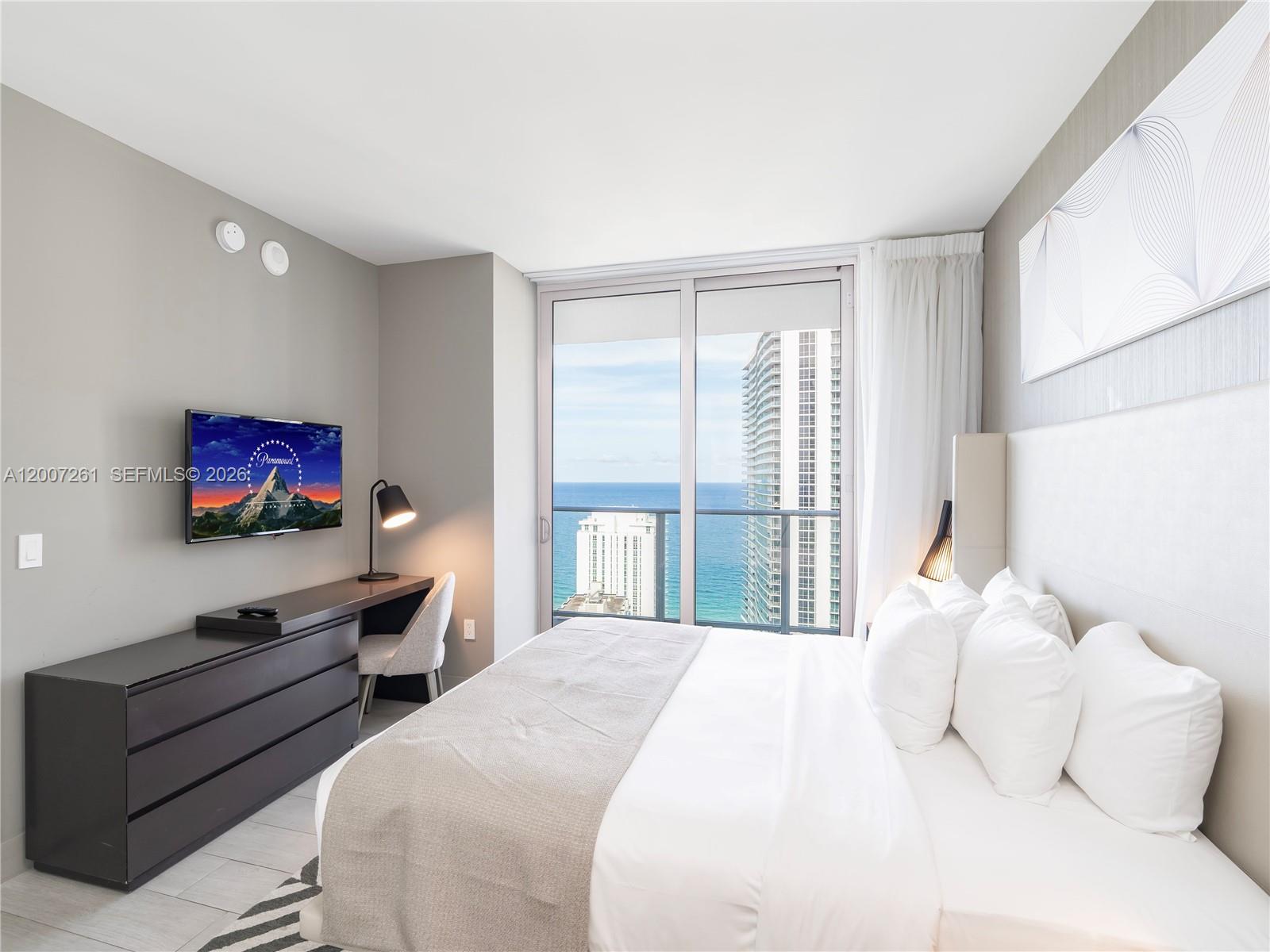 4010 S Ocean Dr #R2905 Hollywood, FL 33019